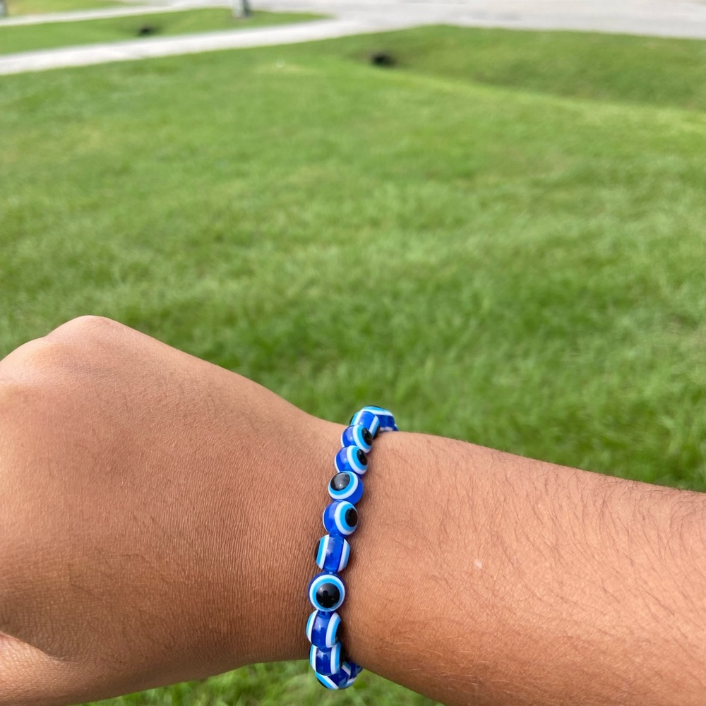 Dark Blue Evil Eye Bracelet with hamsa hand - Picture 3 of 3